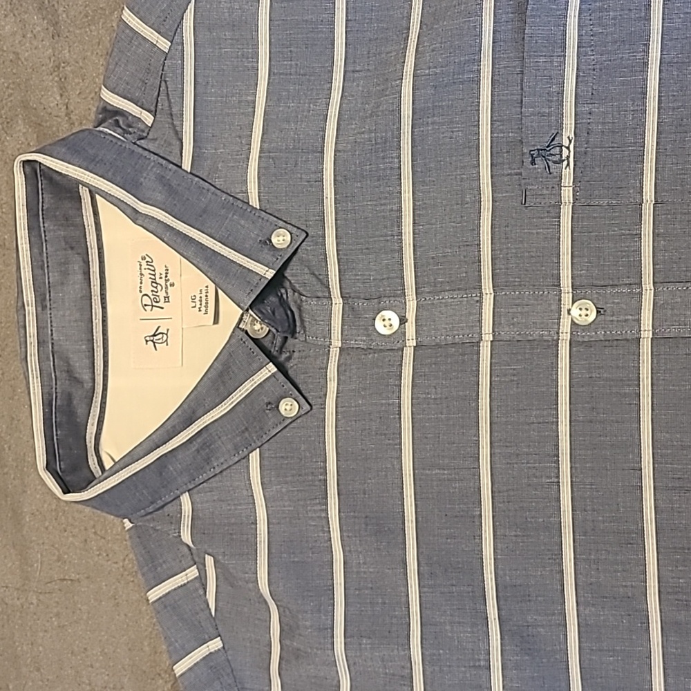 Penguin Short Sleeve Button Down, Size L